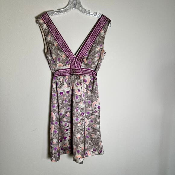 H&M Peacock Print Sleeveless Deep V-Neck Mini Dress Women's Size 6 Purple/Tan - Picture 2 of 7